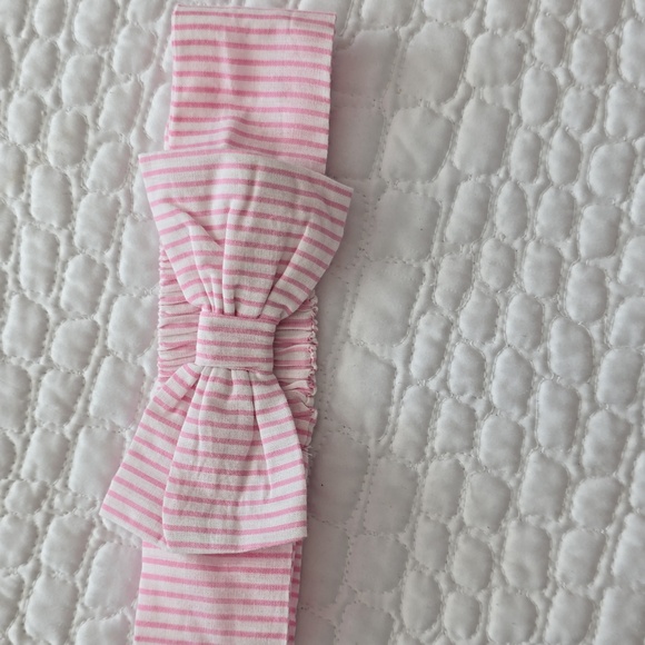 Baby girl romper bundle with matching headband - Picture 7 of 8